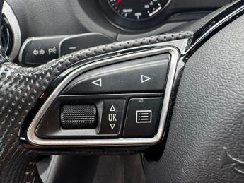 Audi A3 Cabriolet 2.0 TDI Sport S Tronic quattro Euro 6 (s/s) 2dr (Nav)
