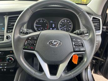 Hyundai TUCSON 1.7 CRDi Blue Drive SE Nav DCT Euro 6 (s/s) 5dr