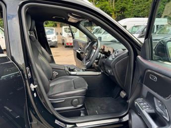 Mercedes-Benz GLB 2.0 GLB220d AMG Line (Premium) 8G-DCT 4MATIC Euro 6 (s/s) 5dr