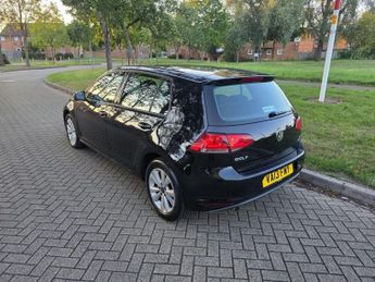 VOLKSWAGEN GOLF 1.6 TDI BlueMotion Tech SE Hatchback 5dr Diesel DSG Euro 5 (s/s)
