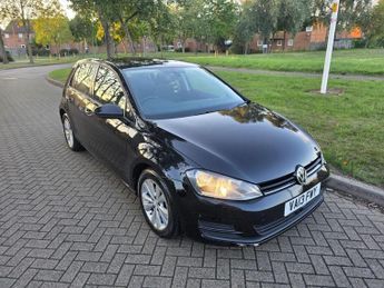 VOLKSWAGEN GOLF 1.6 TDI BlueMotion Tech SE Hatchback 5dr Diesel DSG Euro 5 (s/s)
