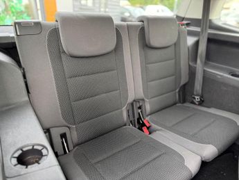 Volkswagen Touran 2.0 TDI BlueMotion Tech SE DSG Euro 5 (s/s) 5dr