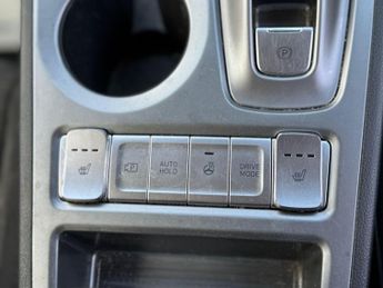 Hyundai KONA 64kWh Premium Auto 5dr (10.5kW Charger)