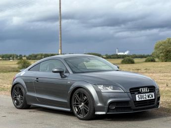 Audi TT 2.0 TDI Black Edition S Tronic quattro Euro 5 3dr