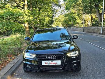 Audi A4 Avant 2.0 TFSI Black Edition Plus S Tronic quattro Euro 6 (s/s) 5dr