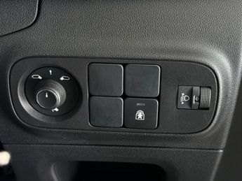 Citroen C3 1.2 PureTech Shine Plus EAT6 Euro 6 (s/s) 5dr