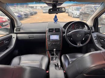 Mercedes-Benz A Class 2.0 A200 Elegance SE CVT 5dr