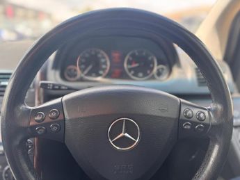 Mercedes-Benz A Class 2.0 A200 Elegance SE CVT 5dr