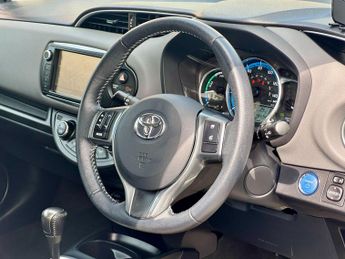 Toyota Yaris 1.5 VVT-h Icon E-CVT Euro 6 5dr