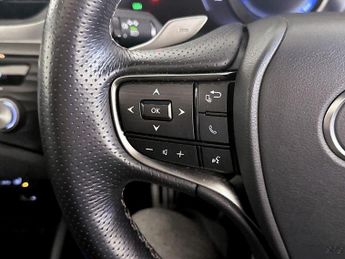 Lexus ES 2.5 300h F Sport E-CVT Euro 6 (s/s) 4dr