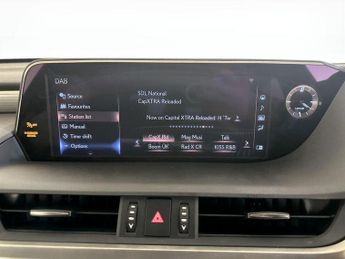 Lexus ES 2.5 300h F Sport E-CVT Euro 6 (s/s) 4dr