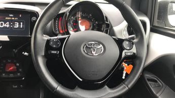 Toyota AYGO 1.0 VVT-i x-trend x-shift Euro 6 5dr (Safety Sense)