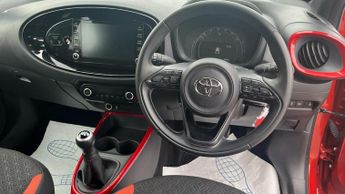 Toyota Aygo X 1.0 VVT-i Edge Euro 6 (s/s) 5dr