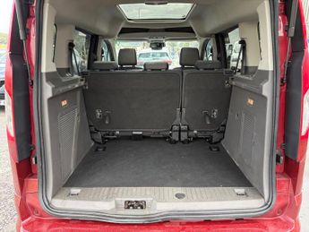 Ford Tourneo Connect 1.5 EcoBlue Titanium Auto Euro 6 (s/s) 5dr