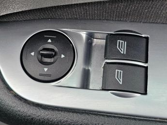 Ford Focus 1.6 Zetec S 5dr