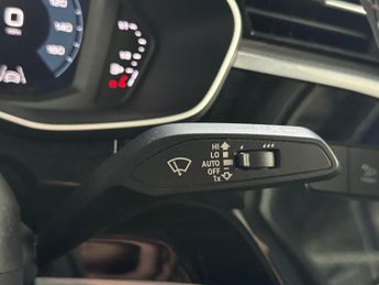 Audi Q3 1.5 TFSI CoD 35 S line Euro 6 (s/s) 5dr