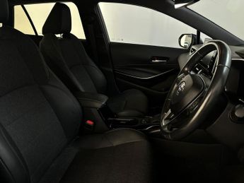 Toyota Corolla 1.8 VVT-h Design Touring Sports CVT Euro 6 (s/s) 5dr