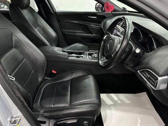 Jaguar XE 2.0d R-Sport Auto Euro 6 (s/s) 4dr