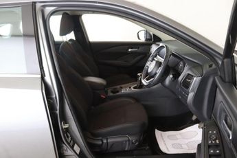 Nissan Qashqai 1.3 DIG-T MHEV Acenta Premium Euro 6 (s/s) 5dr