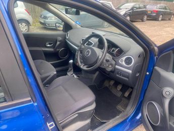 Renault Clio 1.2 TCe 16v Dynamique 5dr