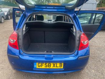 Renault Clio 1.2 TCe 16v Dynamique 5dr