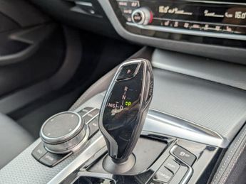 BMW 5 Series 2.0 520d MHT M Sport Auto Euro 6 (s/s) 4dr