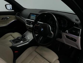 BMW 3 Series 2.0 330e 12kWh M Sport Touring Auto xDrive Euro 6 (s/s) 5dr
