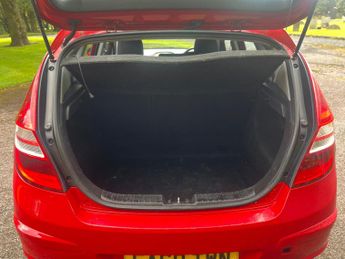 Hyundai i30 1.6 CRDi Comfort Euro 4 5dr