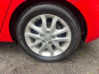 Hyundai i30 1.6 CRDi Comfort Euro 4 5dr
