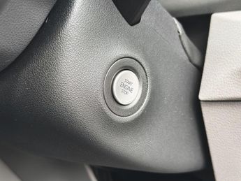 Volkswagen Crafter 2.0 TDI CR35 Commerce Plus Auto FWD MWB High Roof Euro 6 (s/s) 5