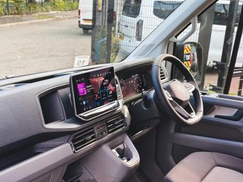 Volkswagen Crafter 2.0 TDI CR35 Commerce Plus Auto FWD MWB High Roof Euro 6 (s/s) 5