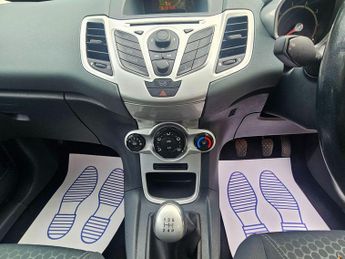 Ford Fiesta 1.4 Zetec 5dr