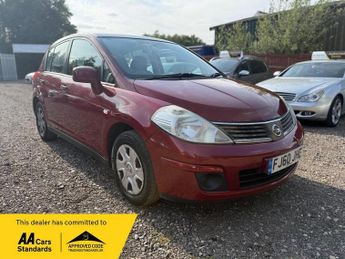 Nissan Tiida 