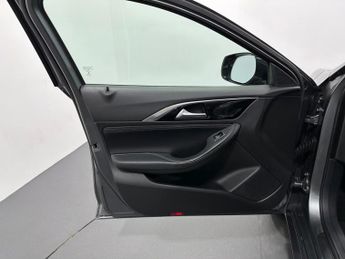 Infiniti Q30 1.5d Business Executive Euro 6 (s/s) 5dr