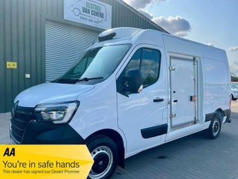 Renault Master 2.3 dCi 35 Business FWD MWB Medium Roof Euro 6 4dr