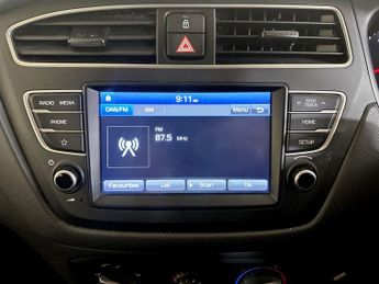 Hyundai i20 1.2 SE Launch Edition Euro 6 (s/s) 5dr