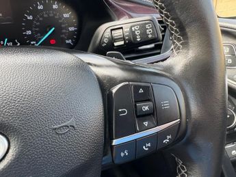 Ford Fiesta 1.0T EcoBoost Vignale Auto Euro 6 (s/s) 5dr