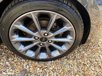 Ford Fiesta 1.0T EcoBoost Vignale Auto Euro 6 (s/s) 5dr