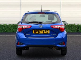 Toyota Yaris 1.5 VVT-h Icon Tech E-CVT Euro 6 (s/s) 5dr