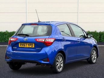 Toyota Yaris 1.5 VVT-h Icon Tech E-CVT Euro 6 (s/s) 5dr