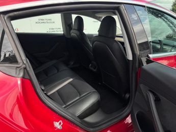 Tesla Model 3 (Dual Motor) Long Range Auto 4WDE 4dr