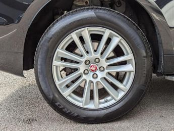 Jaguar F-PACE 2.0 D180 R-Sport Auto AWD Euro 6 (s/s) 5dr