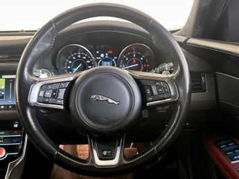 Jaguar XF 2.0d R-Sport Sportbrake Auto Euro 6 (s/s) 5dr