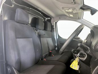 Peugeot Expert 1.5 BlueHDi 1000 Professional Premium + Long Panel Van LWB Euro 