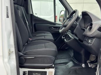 Mercedes-Benz Sprinter 2.0 315 CDI Progressive RWD L3 Euro 6 (s/s) 2dr