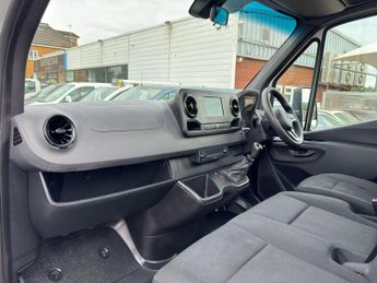Mercedes-Benz Sprinter 2.0 315 CDI Progressive RWD L3 Euro 6 (s/s) 2dr