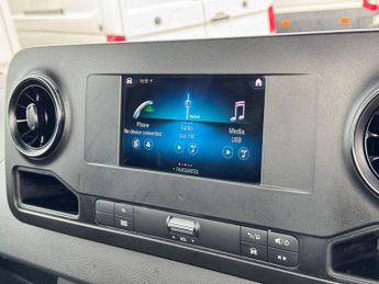 Mercedes-Benz Sprinter 2.0 315 CDI Progressive RWD L3 Euro 6 (s/s) 2dr
