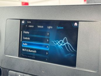 Mercedes-Benz Sprinter 2.0 315 CDI Progressive RWD L3 Euro 6 (s/s) 2dr