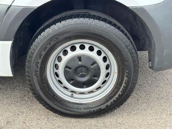 Mercedes-Benz Sprinter 2.0 315 CDI Progressive RWD L3 Euro 6 (s/s) 2dr