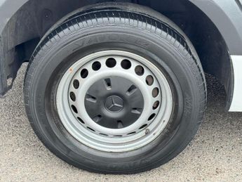 Mercedes-Benz Sprinter 2.0 315 CDI Progressive RWD L3 Euro 6 (s/s) 2dr